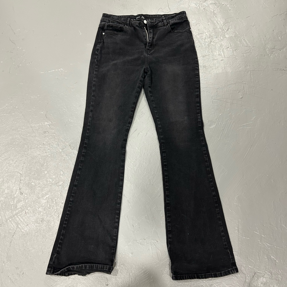 3/$20 Classic Black flair leg Jeans